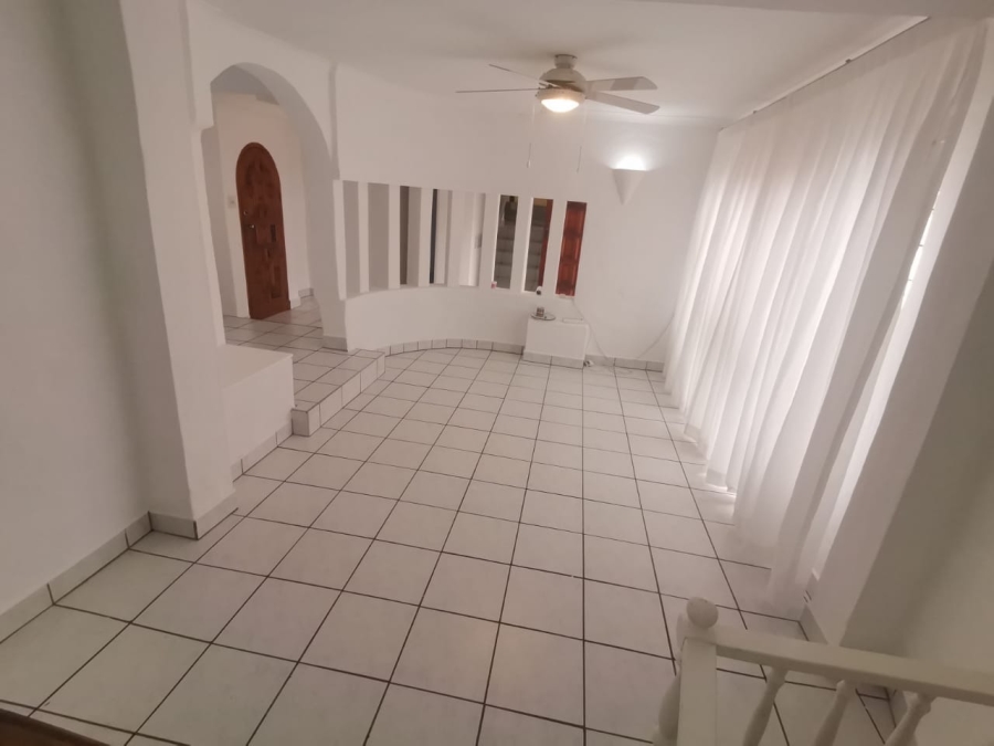 4 Bedroom Property for Sale in Bonza Bay Eastern Cape